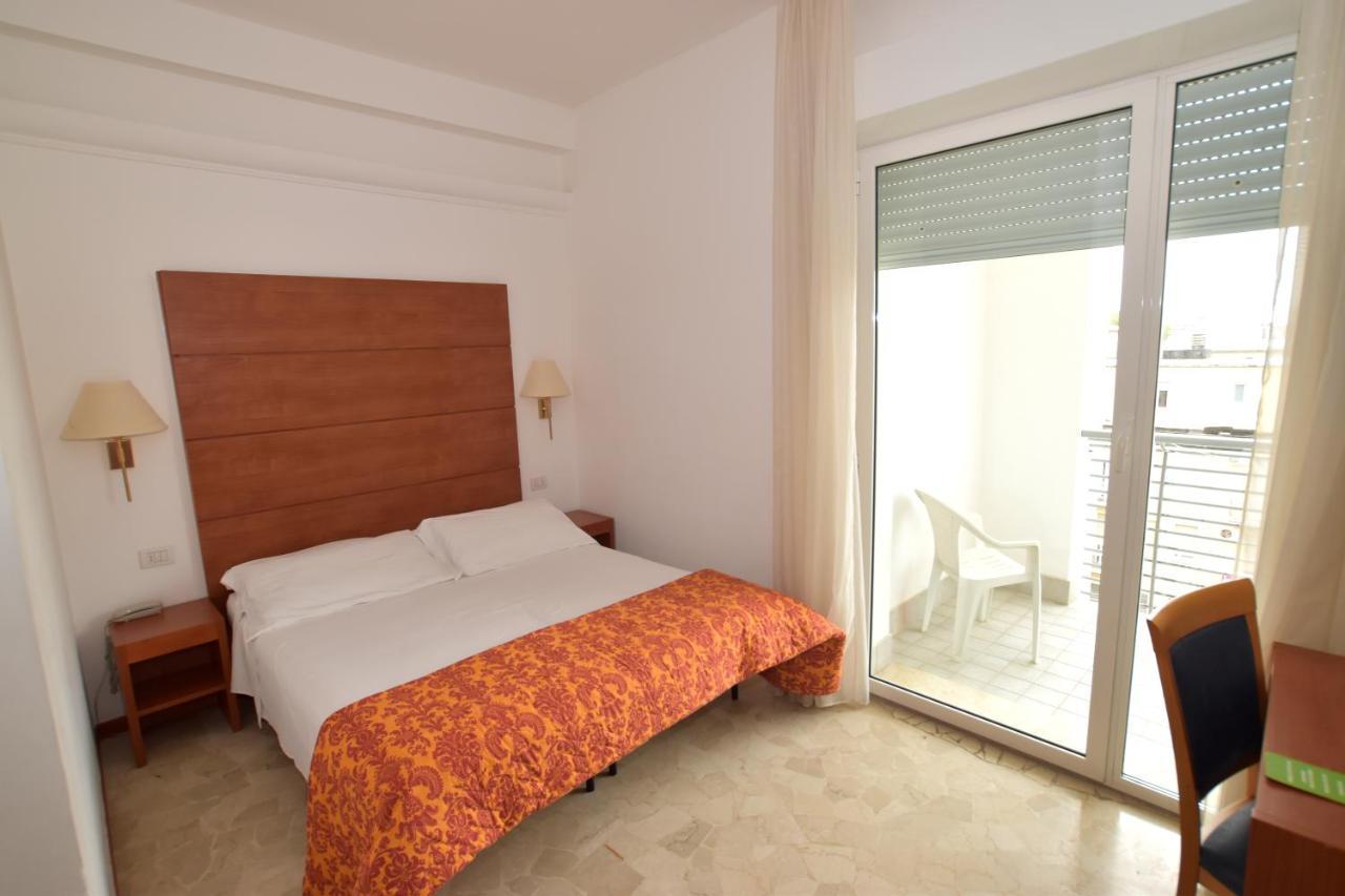 Hotel Villa Del Parco Rimini Eksteriør bilde