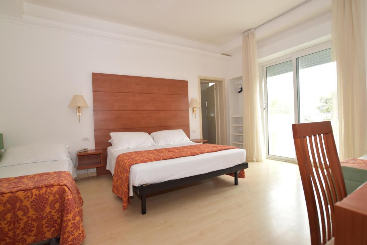 Hotel Villa Del Parco Rimini Eksteriør bilde