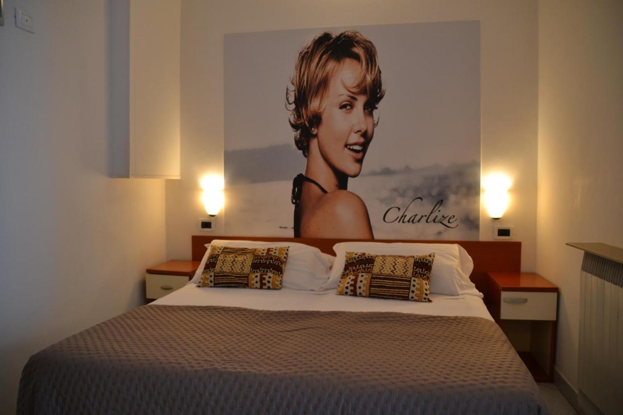 Hotel Villa Del Parco Rimini Eksteriør bilde