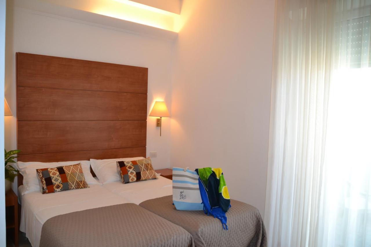 Hotel Villa Del Parco Rimini Eksteriør bilde