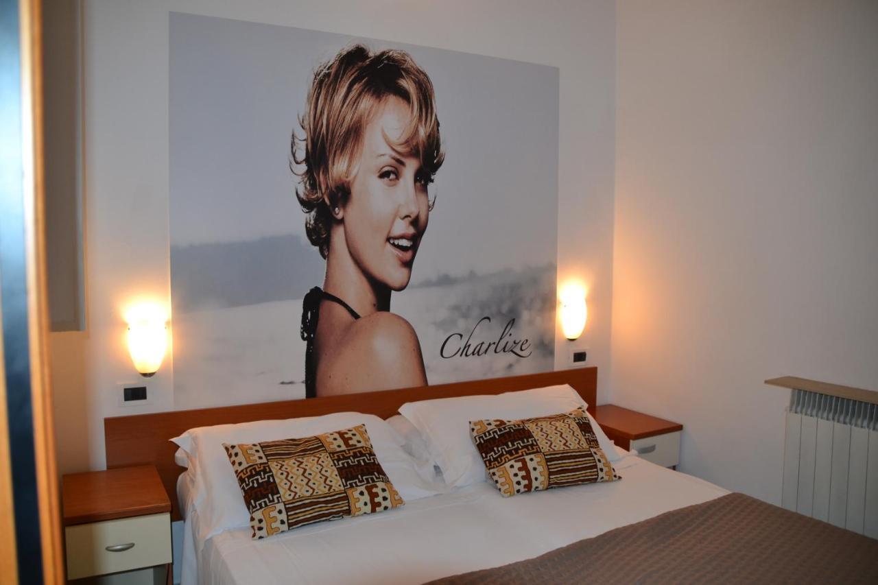 Hotel Villa Del Parco Rimini Eksteriør bilde