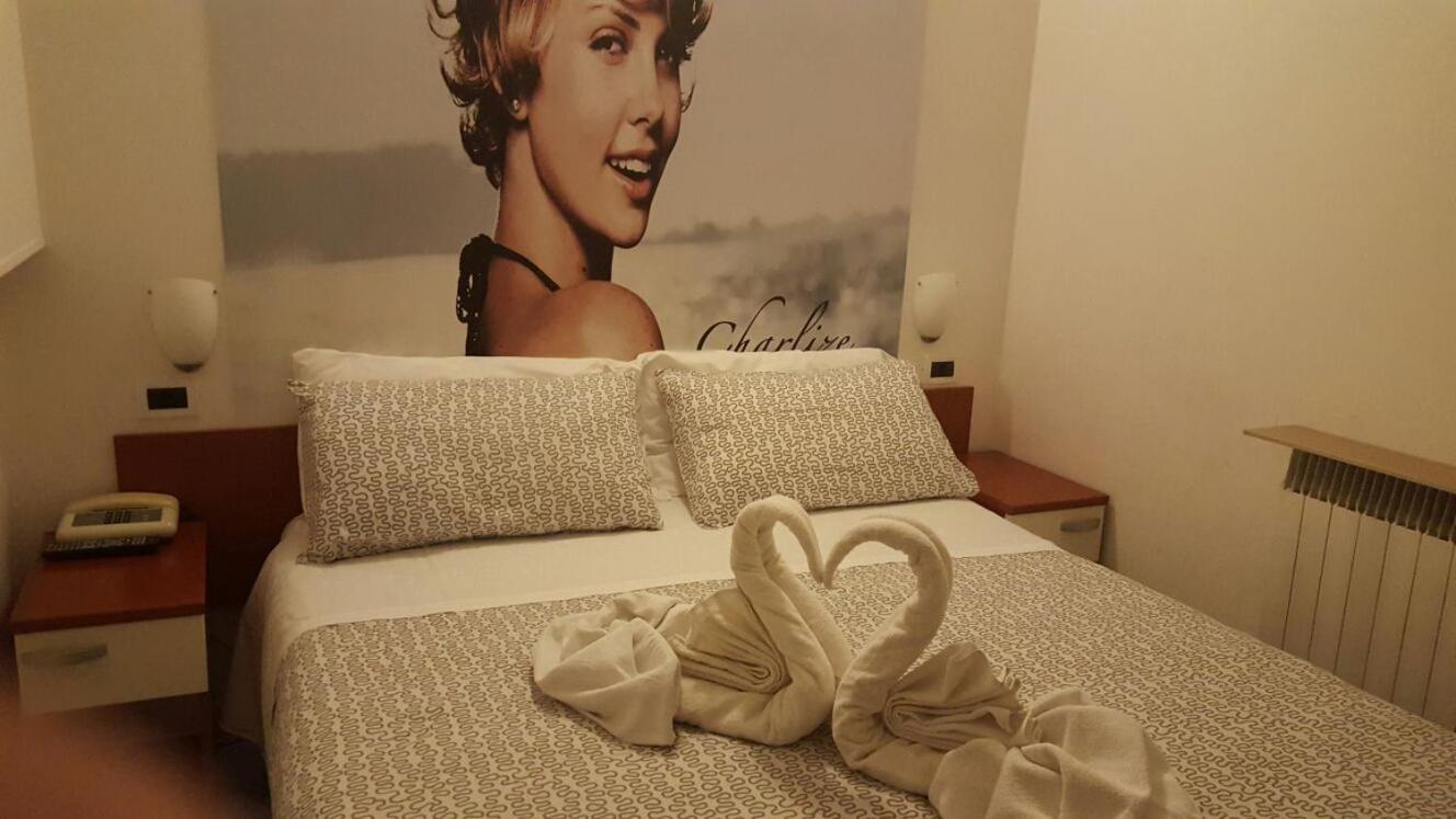 Hotel Villa Del Parco Rimini Eksteriør bilde