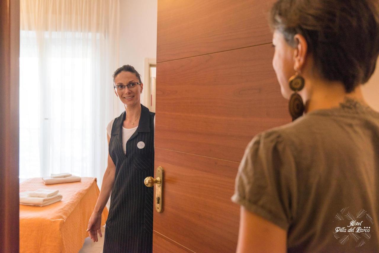 Hotel Villa Del Parco Rimini Eksteriør bilde