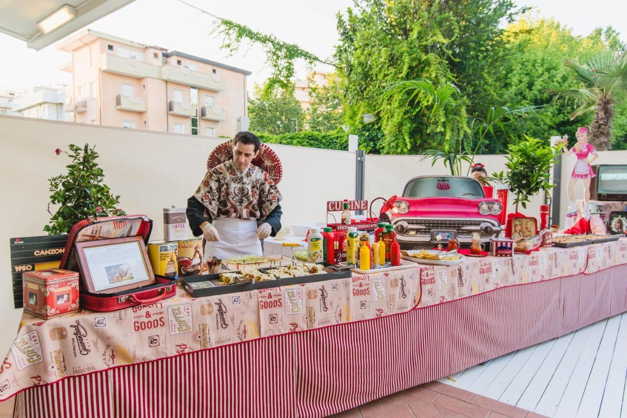 Hotel Villa Del Parco Rimini Eksteriør bilde