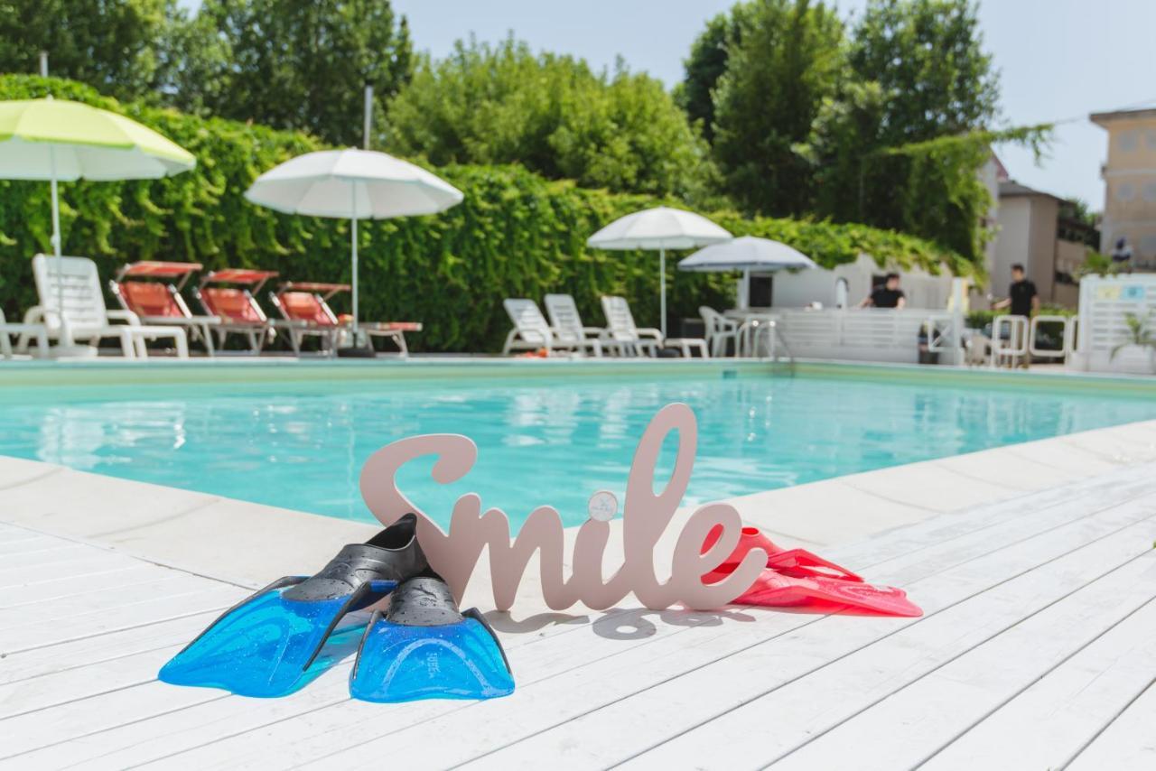 Hotel Villa Del Parco Rimini Eksteriør bilde